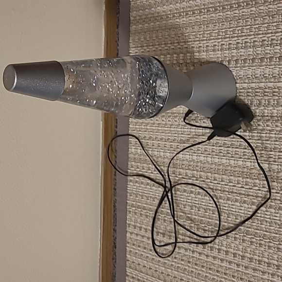 Super cool lava lamp - Picture 1 of 1
